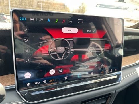 New 2026 Volkswagen Tiguan SEL R-Line AWD/4WD image 28