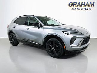 Used 2025 Buick Envision Sport Touring video 1