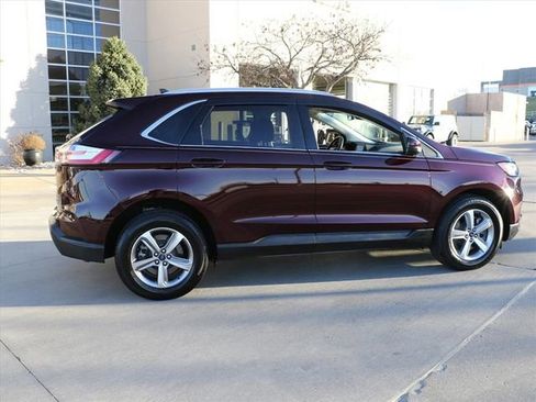 Used 2022 Ford Edge SEL w/ Convenience Package image 6