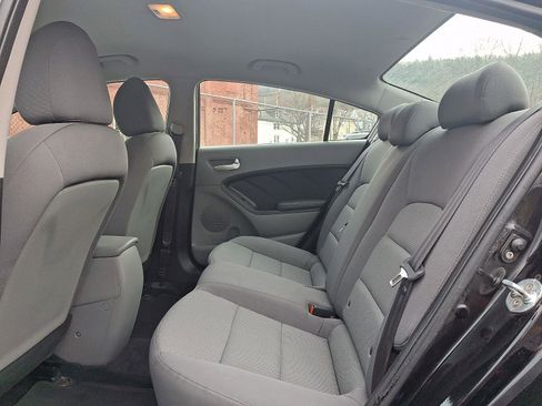 Used 2017 Kia Forte LX FWD image 11