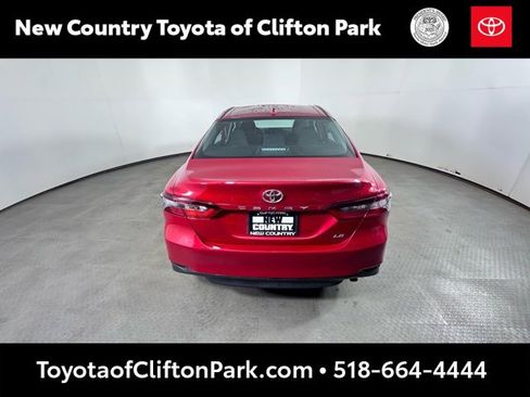 Used 2023 Toyota Camry LE image 4