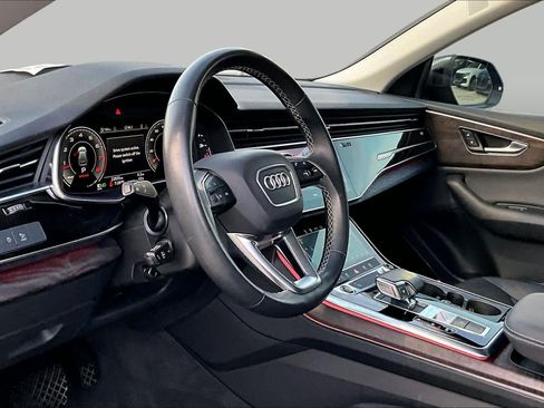 Used 2022 Audi Q8 Premium Plus w/ Premium Plus Package AWD/4WD image 22