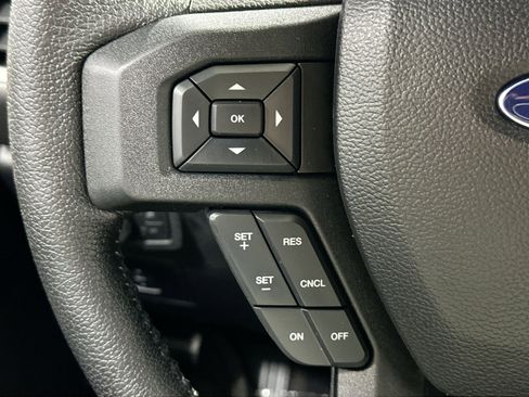 Used 2015 Ford F150 XLT w/ Equipment Group 302A Luxury image 21