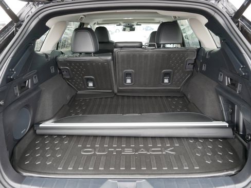 Used 2023 Subaru Outback Touring XT image 18