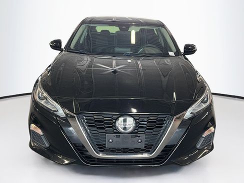 Used 2022 Nissan Altima 2.5 SV AWD/4WD image 2