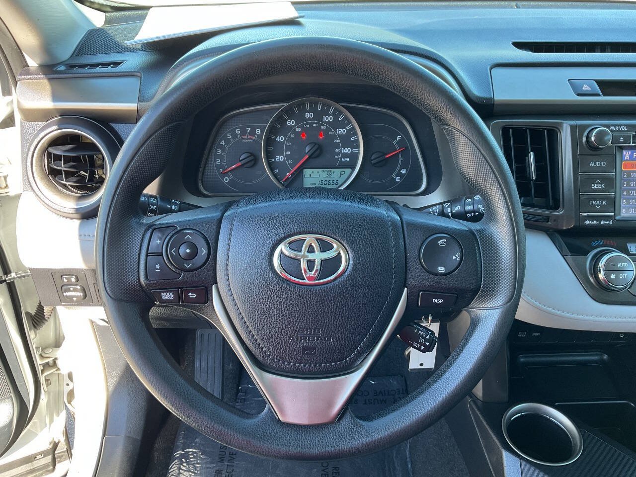 Used 2013 Toyota RAV4 XLE AWD/4WD image 17