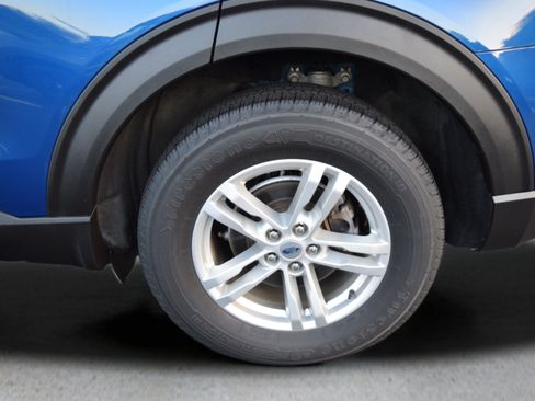Used 2020 Ford Explorer XLT AWD/4WD image 7