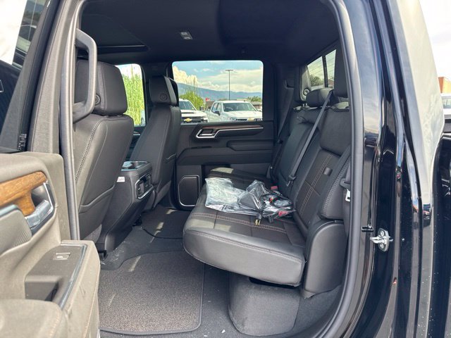 New 2026 Chevrolet Silverado 2500 High Country w/ Midnight Edition AWD/4WD image 16