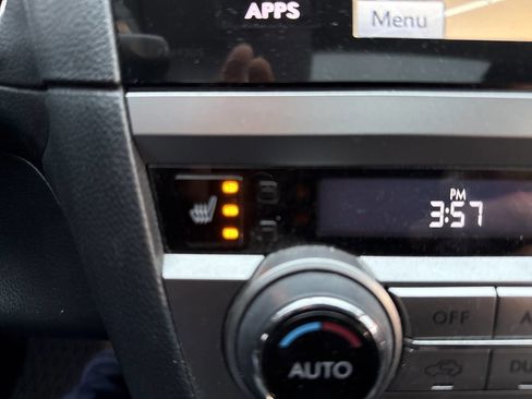 Used 2016 Subaru Outback 2.5i Limited image 32