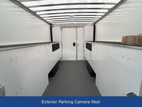 Used 2022 Chevrolet Express 3500 w/ Power Convenience Package RWD image 17