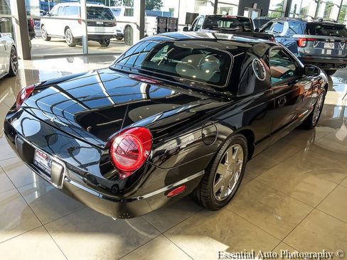 Used 2002 Ford Thunderbird RWD image 9