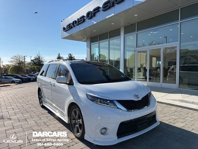 Used 2016 Toyota Sienna SE Premium w/ Protection Package