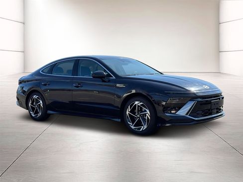 Certified 2025 Hyundai Sonata SEL image 10