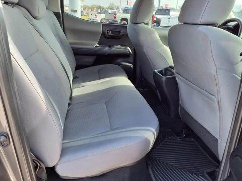 Used 2017 Toyota Tacoma SR w/ SR Convenience Package image 20
