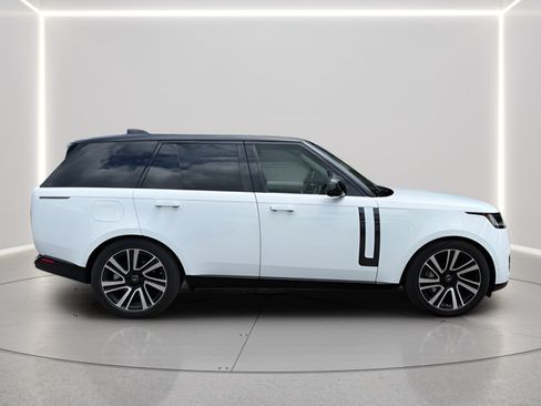 Used 2023 Land Rover Range Rover SE AWD/4WD image 6