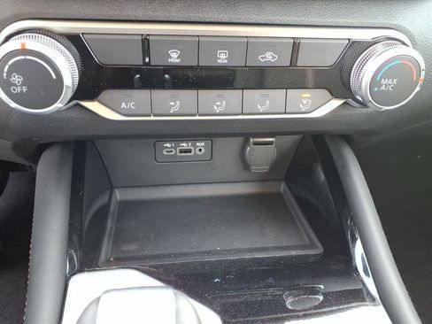 New 2025 Nissan Altima 2.5 SR image 13