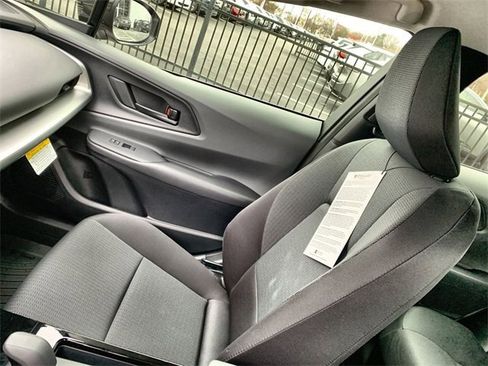 New 2026 Toyota Prius LE image 29