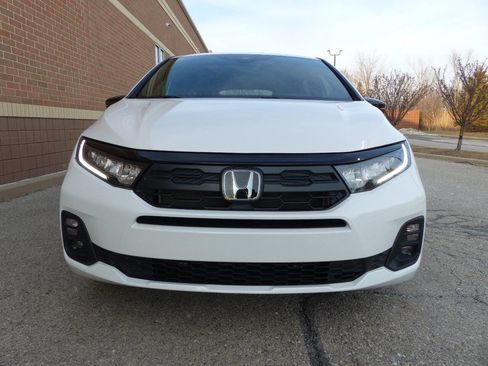 Used 2026 Honda Odyssey Sport-L image 12