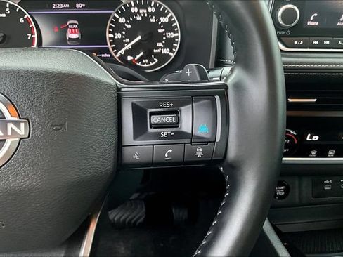 Used 2025 Nissan Rogue SV AWD/4WD image 12