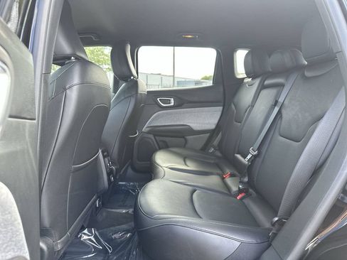 Used 2023 Jeep Compass Latitude AWD/4WD image 23