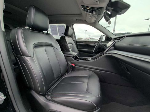 Used 2022 Jeep Grand Cherokee L Limited image 27