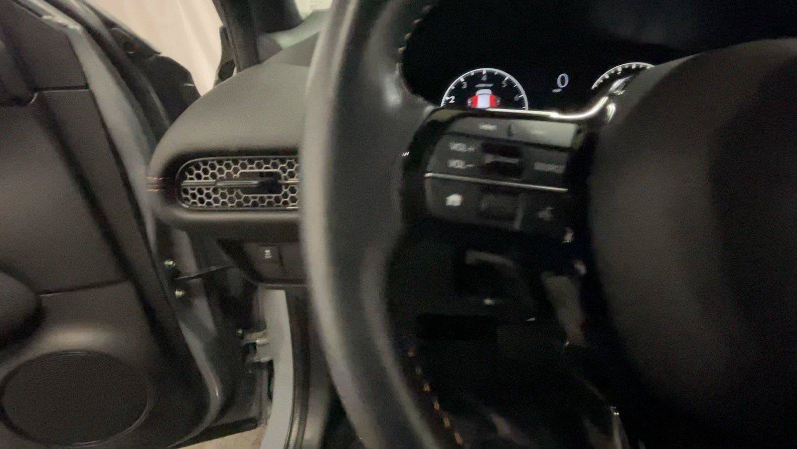 Certified 2025 Honda HR-V Sport image 35