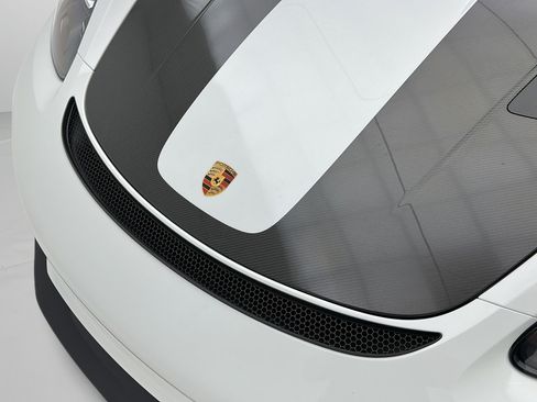 Used 2025 Porsche 718 Cayman GT4 RS w/ Weissach Package RWD image 9
