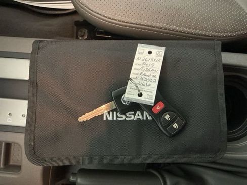 Used 2019 Nissan Frontier SL image 18