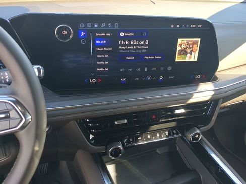 New 2026 Chevrolet Suburban LS image 8