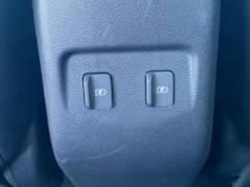 Used 2023 Nissan Kicks SR w/ SR Premium Package image 25