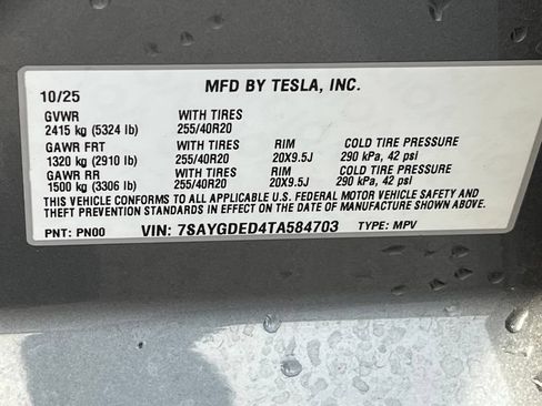 Used 2026 Tesla Model Y Long Range RWD image 21