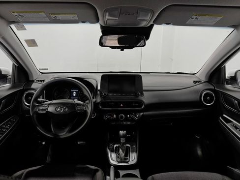 Used 2022 Hyundai Kona SEL w/ Cargo Package FWD image 2