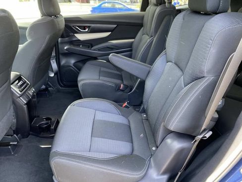 Used 2022 Subaru Ascent Premium w/ Convenience Package AWD/4WD image 10