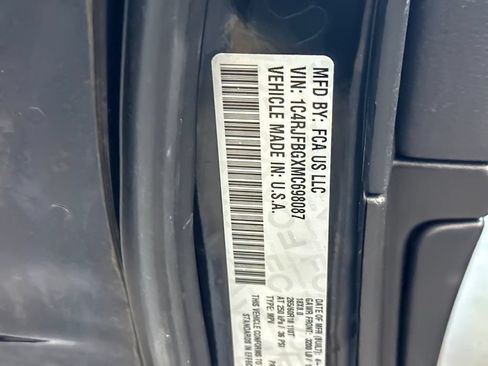 Used 2021 Jeep Grand Cherokee Limited AWD/4WD image 28
