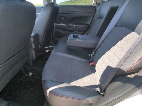 Used 2024 Mitsubishi Outlander Sport AWD image 22