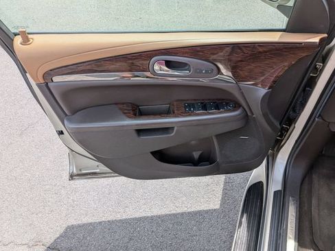 Used 2016 Buick Enclave Leather AWD/4WD image 6