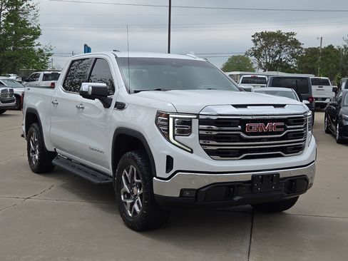 Used 2024 GMC Sierra 1500 SLT w/ SLT Premium Plus Package image 1
