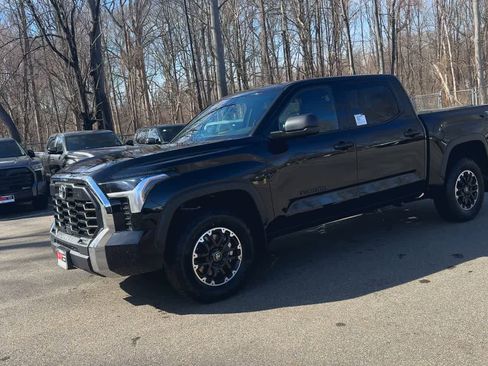 New 2026 Toyota Tundra SR5 AWD/4WD image 4