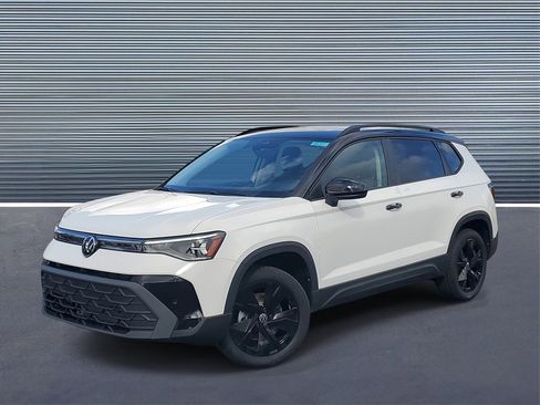 New 2026 Volkswagen Taos SE image 1