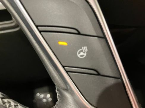 Used 2017 Cadillac XT5 Luxury FWD image 33
