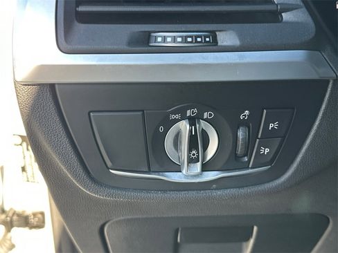 Used 2024 BMW X4 xDrive30i image 9