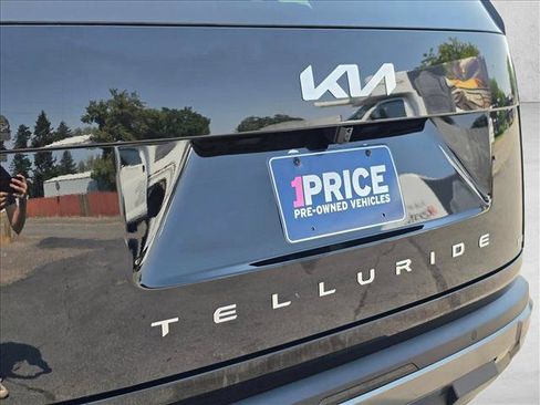 Used 2027 Kia Telluride S w/ Towing Package AWD/4WD image 16