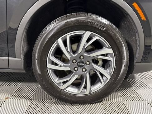 Used 2025 Lincoln Corsair AWD image 11