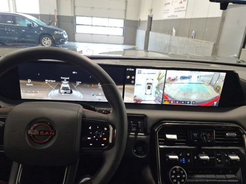 Used 2026 Nissan Armada PRO-4X AWD/4WD image 17
