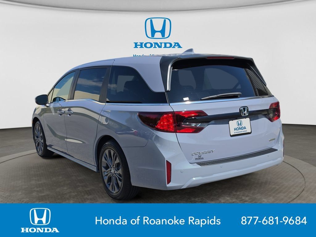 New 2027 Honda Odyssey Touring image 3