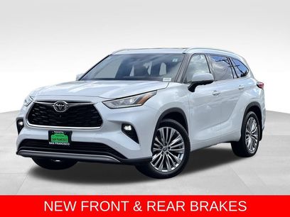 Used 2023 Toyota Highlander Platinum
