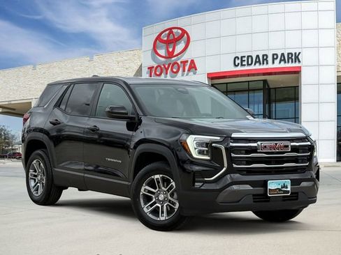 Used 2025 GMC Terrain Elevation image 1