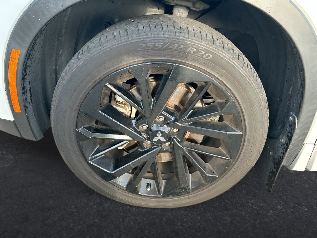 Used 2023 Mitsubishi Outlander SE AWD/4WD image 10