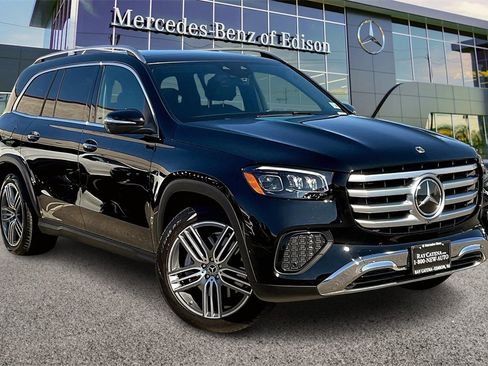 Used 2025 Mercedes-Benz GLS 450 4MATIC image 1