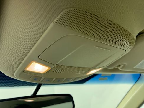 Used 2015 Ford Edge SEL image 20